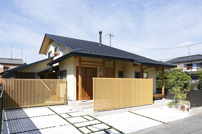 【岐阜県岐阜市】庭と住まいが一体に　自然が息づく住まい