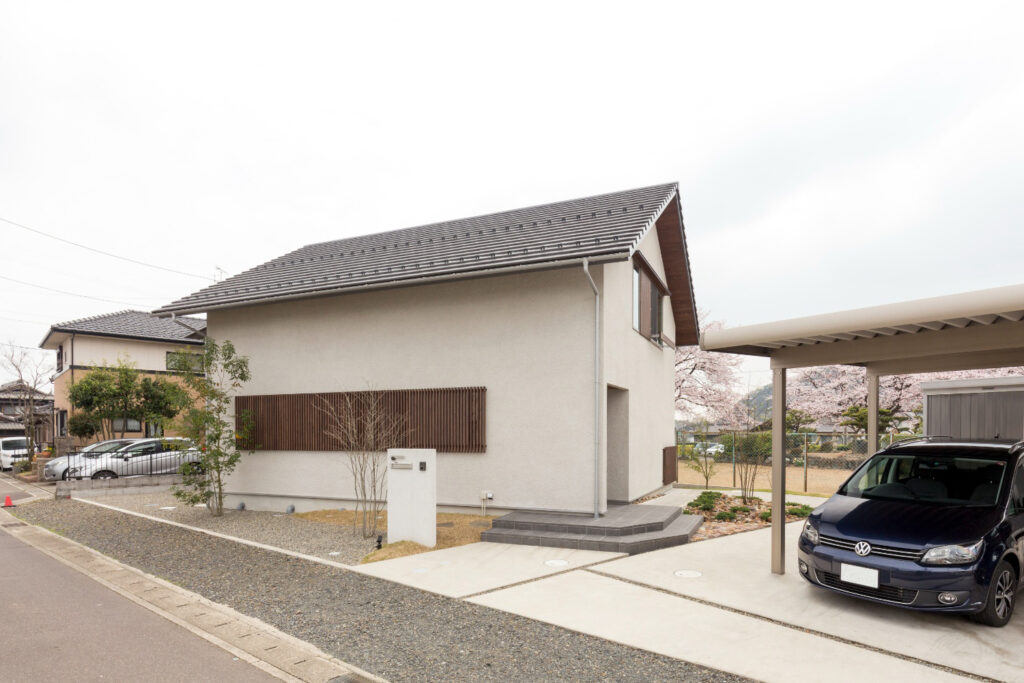 【岐阜県各務原市】ななめに建てられた北欧デザインがおしゃれな住まい