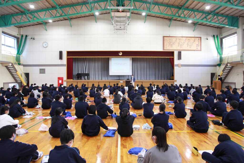 東長良中学校にてSDGsの講演