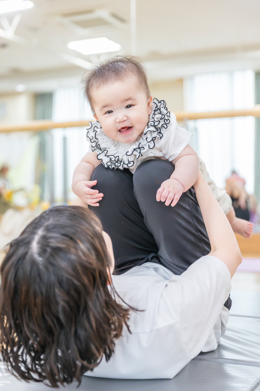 【暮らしの学校】青空おやこヨガ