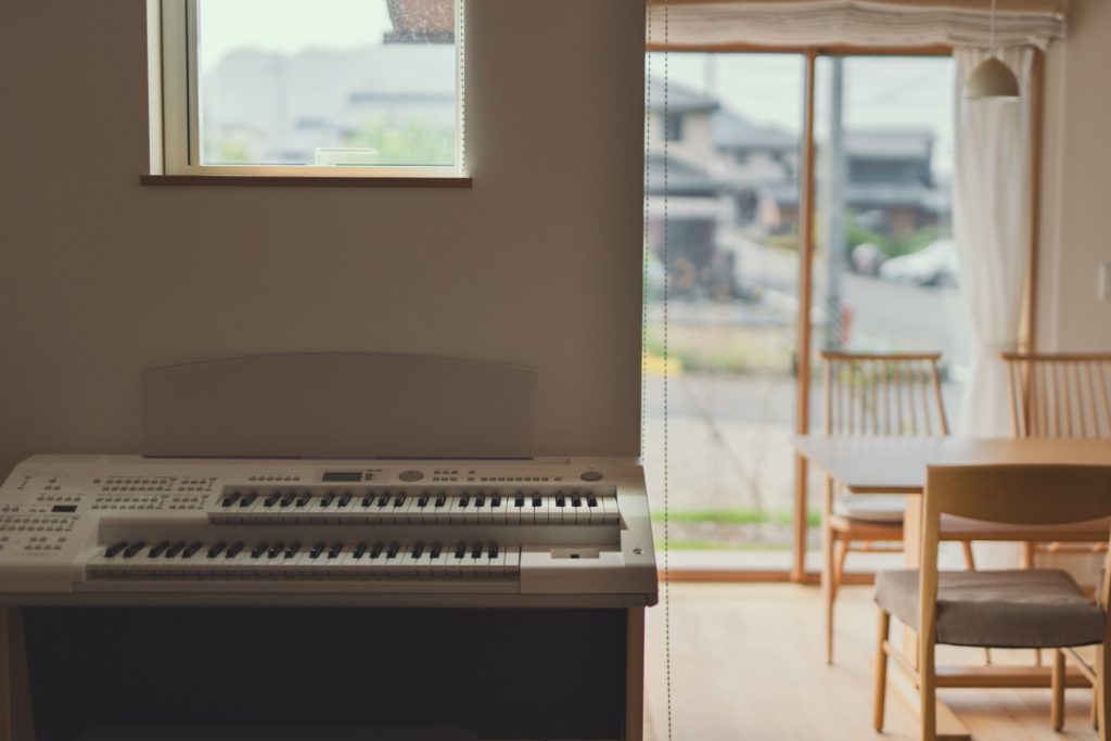 家族の“つくる”を見守る、光と風がめぐる家