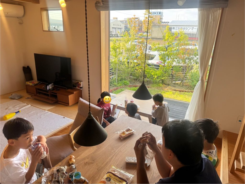 【スタッフひだまりびとの暮らし】子どもたちが集う家