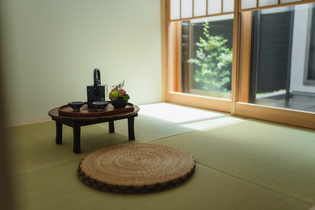 まちの中の、やわらぎの静居