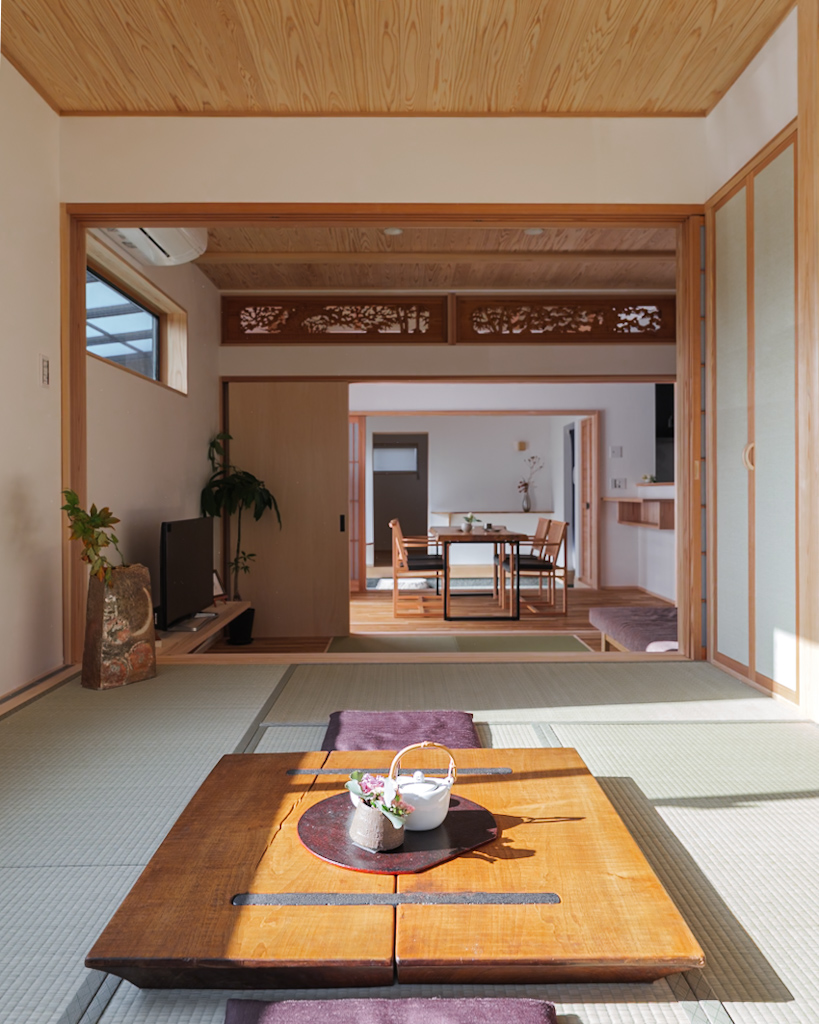 職と住、新と旧。すべてが緩やかに調和する、平屋の暮らし。