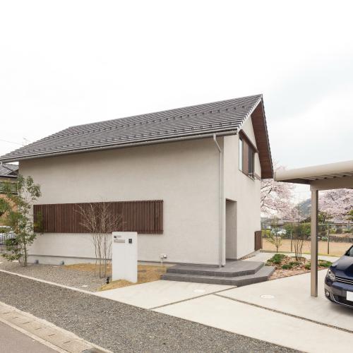 【岐阜県各務原市】ななめに建てられた北欧デザインがおしゃれな住まい